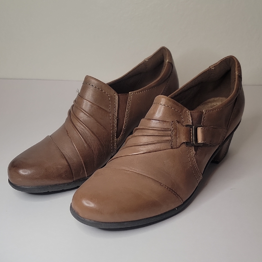 Earth Origins Brown Ankle Booties